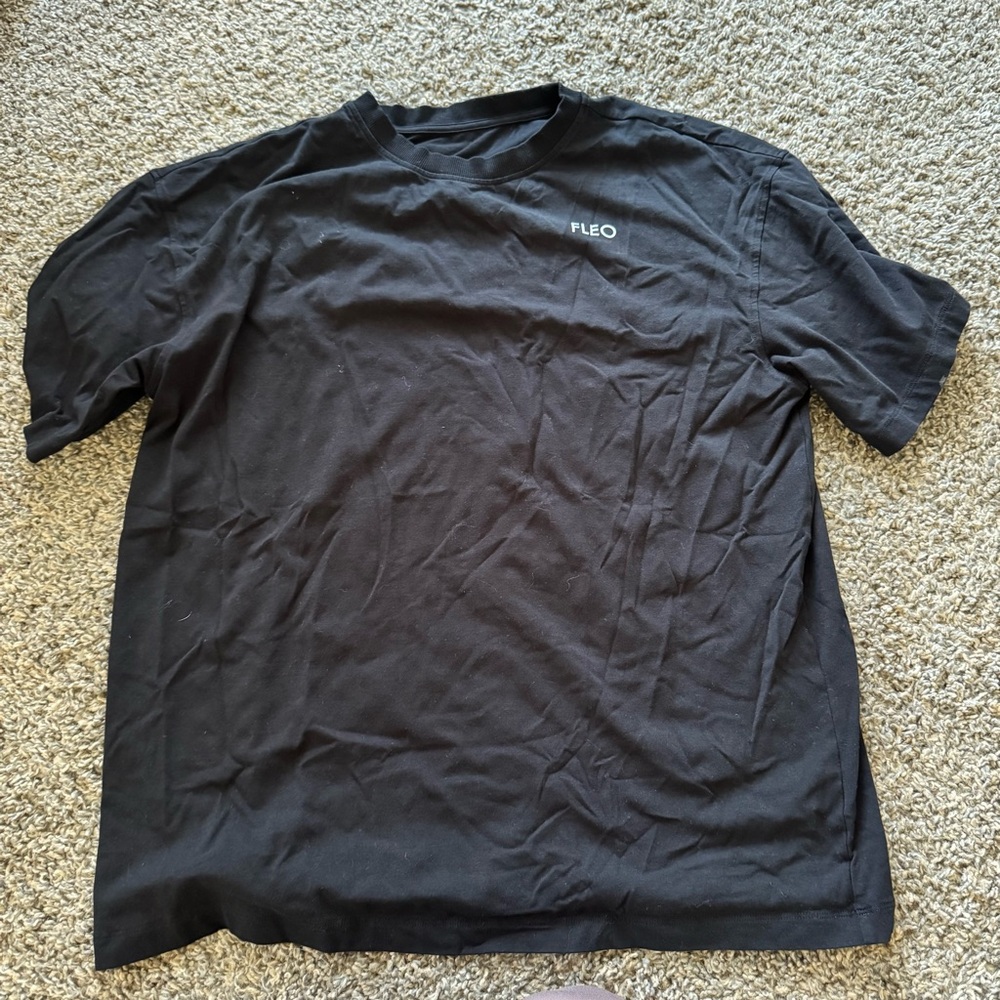 FLEO oversized tee